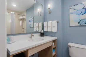 Holiday Inn Resort Pensacola Beach Gulf Front by IHG - Zimmer