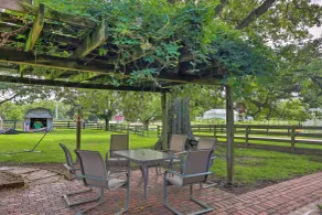Peaceful Lebanon Farmhouse/Ranch w/ Pool! - Innvendig