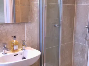 Beoley Lodge - Bathroom