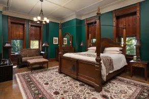 Reynolds Mansion B&B - Rum