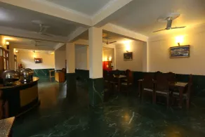 Hotel Samdupling Himalayan Brothers  - Restaurant