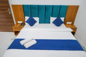 Hotel Parth Inn - Room