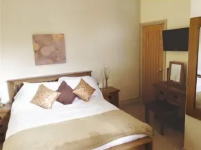 Cross Keys Inn - Room