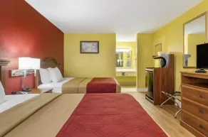 Travelers Inn Douglas By OYO US-441 - Zimmer