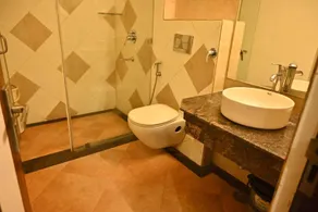 HOTEL ROYAL COTTAGE - Bathroom