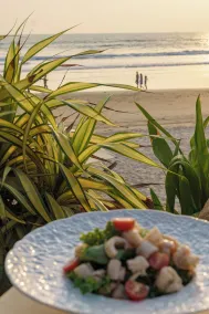 Living Room Beach Resort - Restaurant