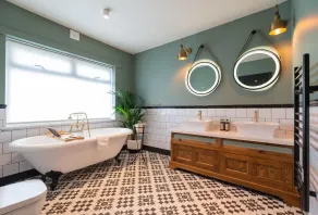 The Bear - Baño