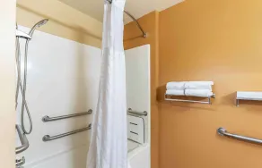 Extended Stay America Suites - Hampton - Coliseum - Salle de bain