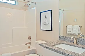 Oyhut Bay Resort - Bathroom