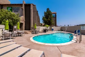 Holiday Inn Express & Suites Camarillo by IHG - Piscine