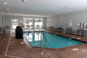TownePlace Suites by Marriott Louisville Airport - Piscine