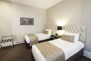 Quality Inn The George Hotel Ballarat - Room