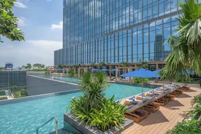 Solaire Resort North - Piscine