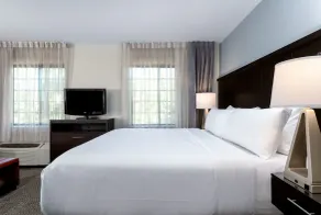 Staybridge Suites Chantilly Dulles Airport by IHG - Chambre