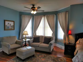 Saltair Inn Waterfront B&B - Room
