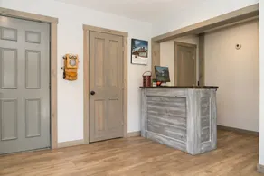 Warren Lodge - Rezeption