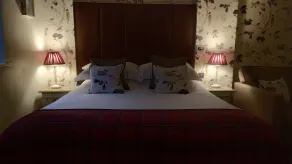 Thatched Eaves - Room