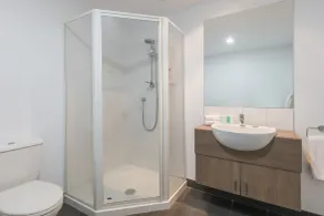 Nesuto St Martins Apartment Hotel - Salle de bain