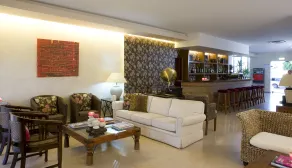 Hotel Parque das Laranjeiras - Rezeption
