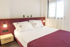 The Red Bee Apartment - Rom