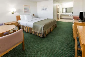 Howard Johnson by Wyndham Roseburg - Chambre