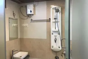 AVIRAHI HOTEL - Bathroom