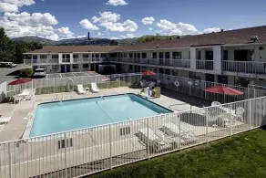Super 8 by Wyndham Woods Cross/Salt Lake City North - Piscine