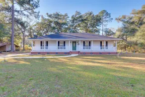 Tranquil Coden Retreat: 10 Mi to Dauphin Island! - Interior
