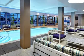 Hilton Garden Inn San Diego Downtown/Bayside - Piscina