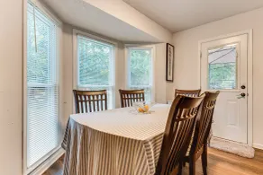 Easy I-20 Access to Atl: Suburban Retreat w/ Yard - Innvendig