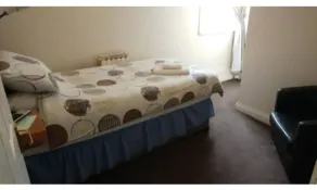 The Three Horseshoes - Room