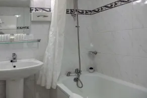 Best Western Swiss Cottage Hotel - Bathroom