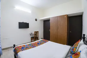 Fabhotel Continental Lebe Inn - Room