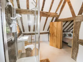 Manor Cottage - Bathroom