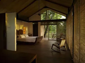 Comilla Bungalow - Camera