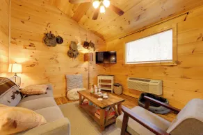 Creek Views & Soaking Tub! Smoky Mtn Cabin - Interiør