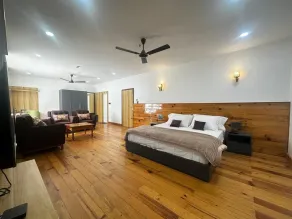 Pines Dirang Homestay - Zimmer
