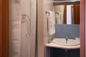 Hotel Pombalense - Baño
