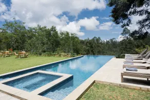 Stafford Bungalow - Exclusive Luxury Within A Private Tea Estate - Pool