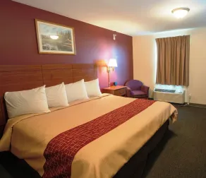 Red Roof Inn & Suites Dickinson - Rom