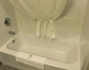 Cobblestone Inn & Suites - Lamoni - Baño