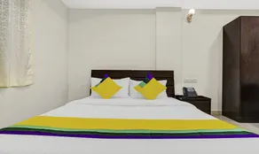 Itsy Hotels Infinity, Hitech City - Room