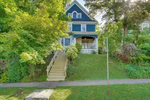 Walk to Syracuse Campus: Family-friendly Home! - Interior