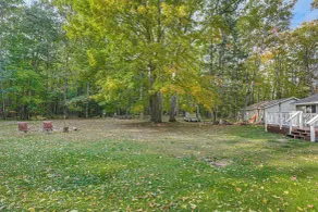 5 MI to Otter Lake: Home w/ Fire Pit & Yard - Innenbereich