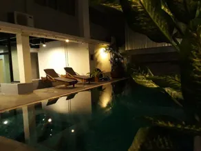 Happy Bou Jomtien Guesthouse - Piscina