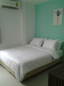 Nantra Ekkamai Hotel - Room