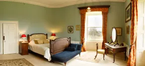 Temple House - Quarto
