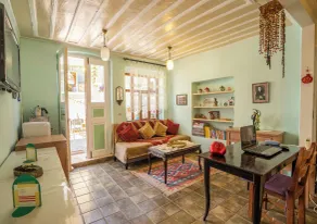 Nar Adaevi - Lobby