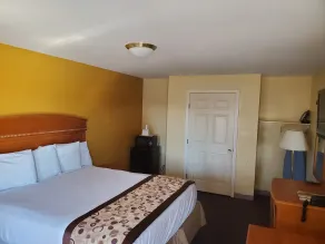 Americas Best Value Inn Frost Bank Center - Room