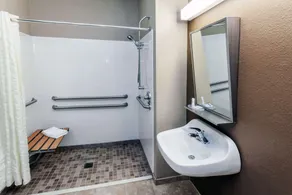 Microtel Inn & Suites by Wyndham Michigan City - Salle de bain